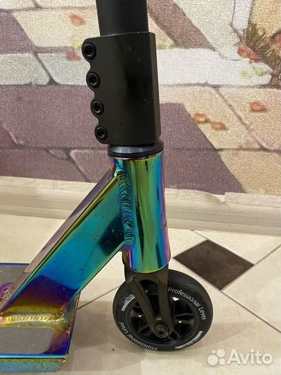 Трюковой самокат Novatrack