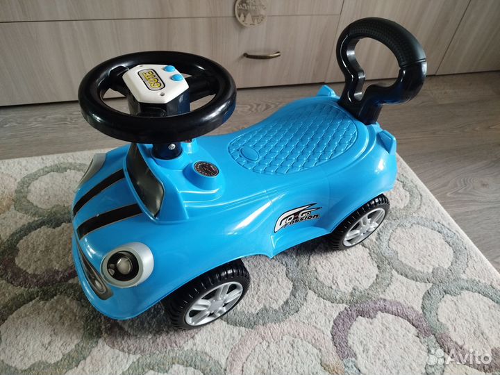 Машинка-каталка толокар