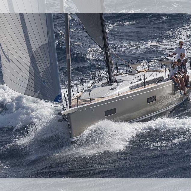 Парусная яхта Beneteau First 44