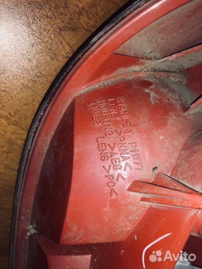 Фары задние Mazda demio 2002