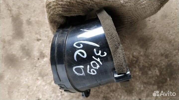 Дефлектор воздушный правый Chevrolet Aveo T200