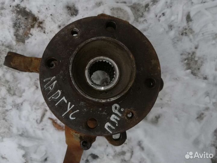 Кулак поворотный передний Лада Ларгус