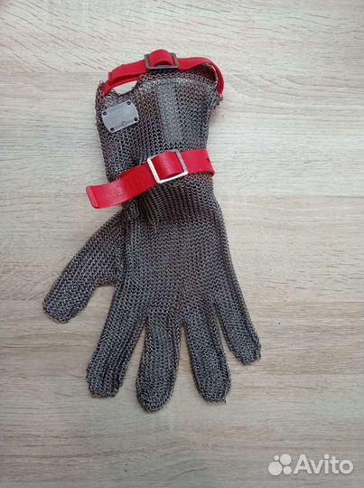 Кольчужная перчатка