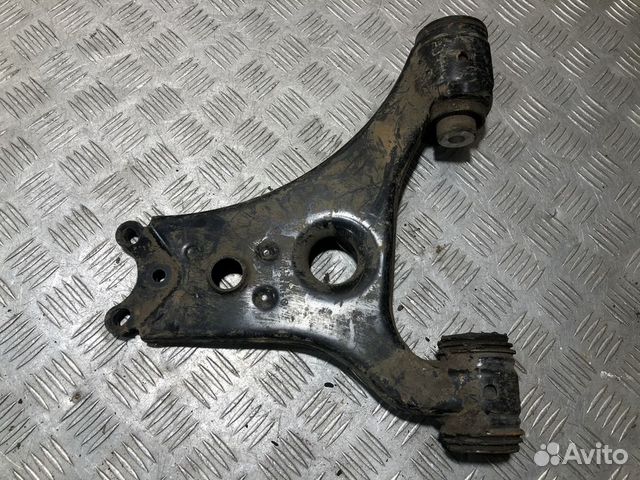 Рычаг передний левый нижний A 169