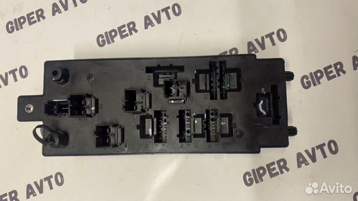 Блок предохранителей Land Rover Discovery 5 L462