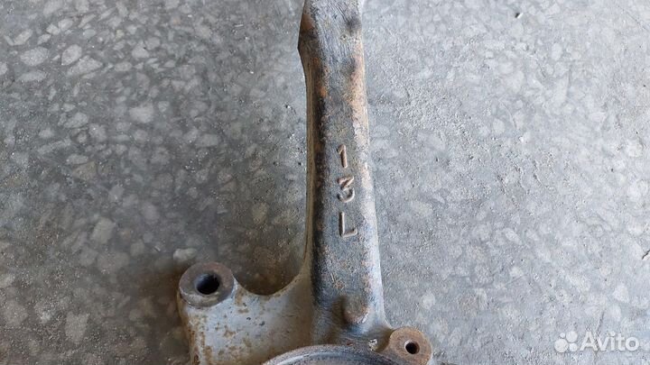 Кулак поворотный L G7 toyota Hilux (2005-2015)