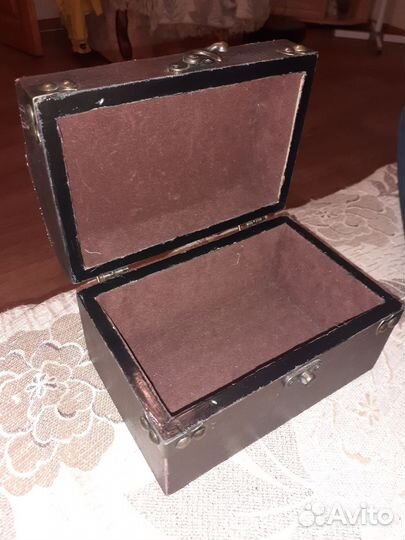 Шкатулка для украшений