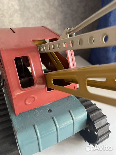 Игрушка экскаватор СССР