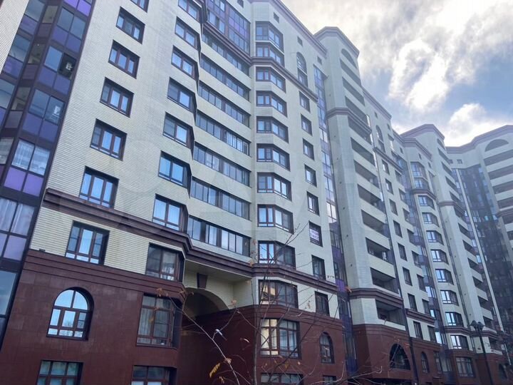 2-к. квартира, 82,4 м², 4/14 эт.