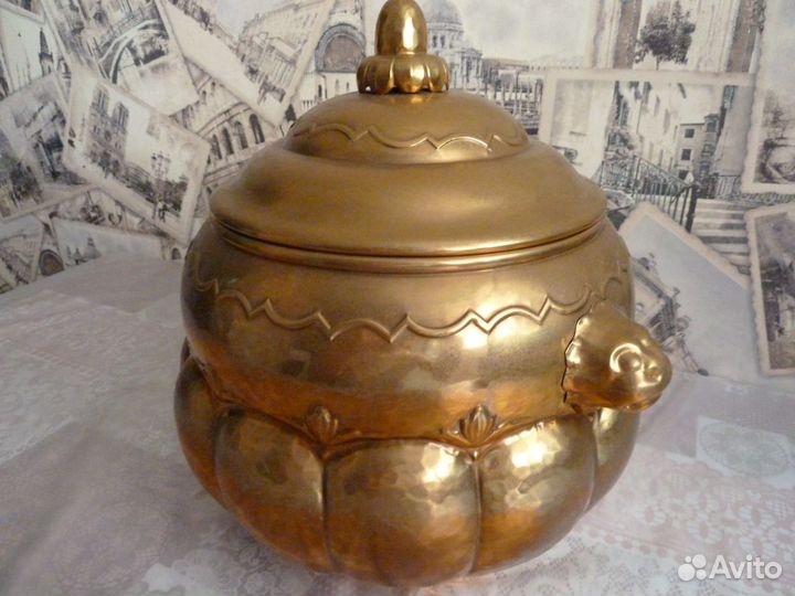 Ваза латунная с узорами