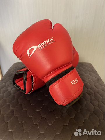 Боксерские перчатки 10 oz