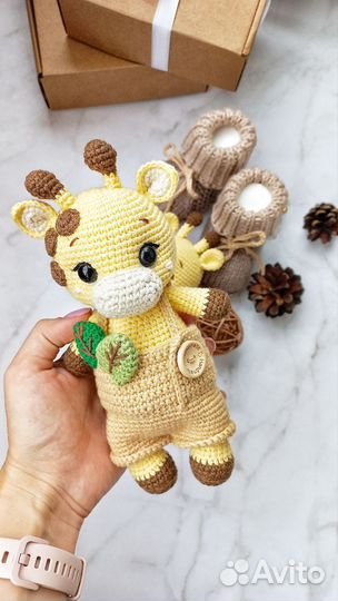 Жираф вязаный