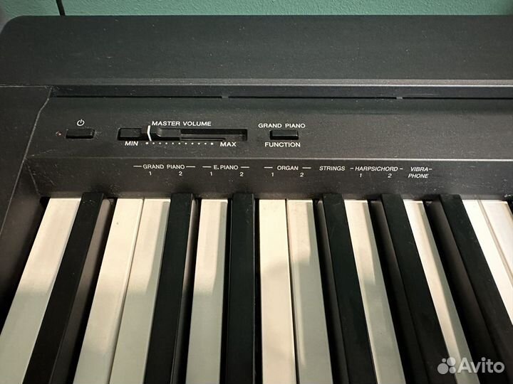 Yamaha p-45b цифровое пианино + стойка