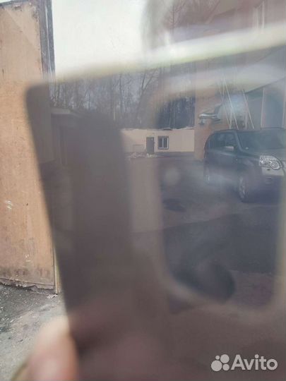 Зеркало двухстороннее полупрозрачное