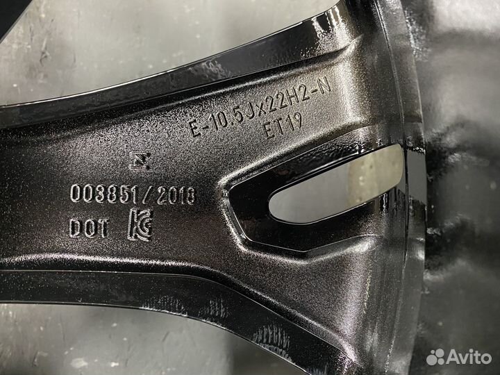 Оригинальные колеса на Audi Q8 / RSQ8 R22