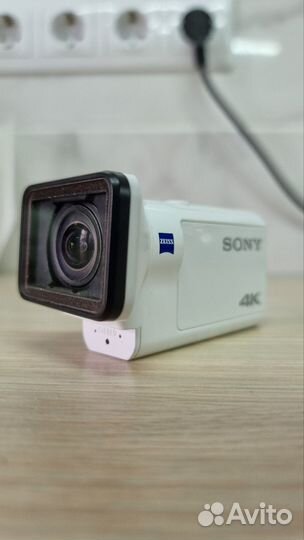 Экшн камера Sony x3000
