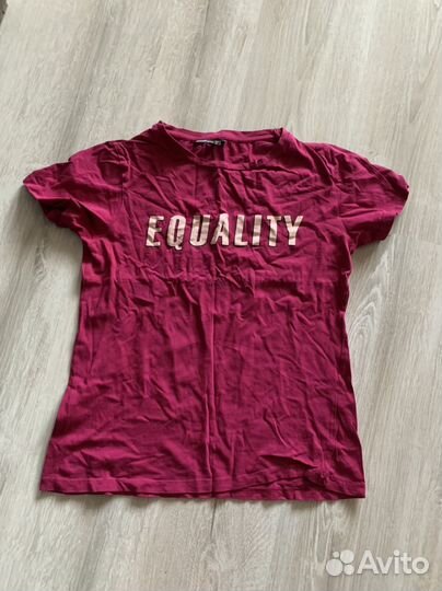 Футболка женская stradivarius