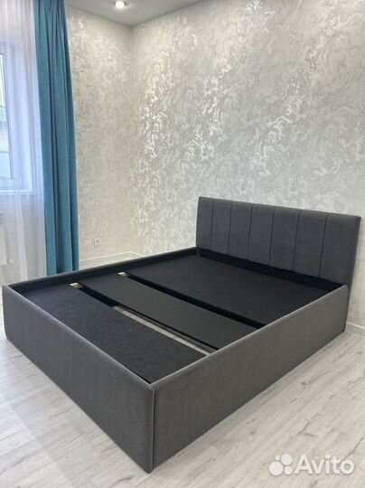 Мягкая кровать