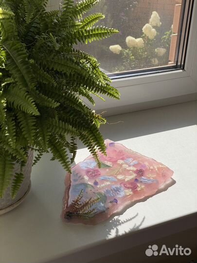 Поднос подставка из эпоксидной смолы с цветами