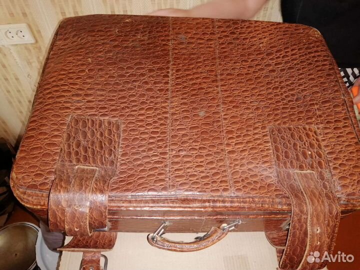 Чемодан ретро винтаж