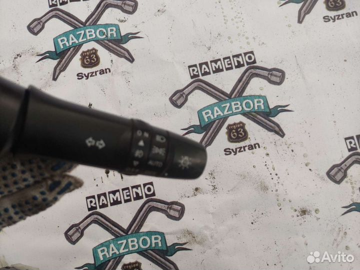 Переключатель света правый руль Mitsubishi Outland