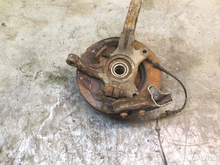 Поворотный кулак левый тагаз вега с100