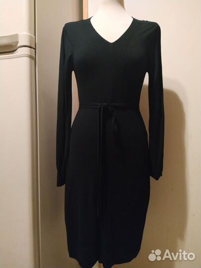 Платье черное 42