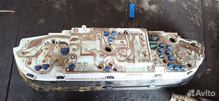 Панель приборов toyota corola ae100