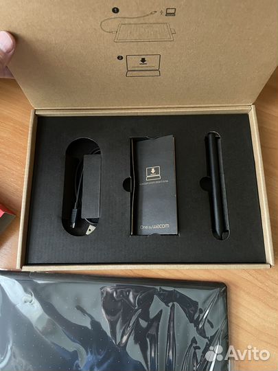 Графический планшет Wacom one M