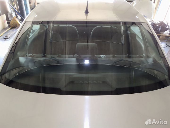 Стекло заднее. Фольксваген поло седан
