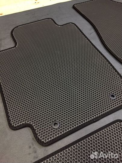 Автоковрики EVA для Toyota Camry 2001-2006