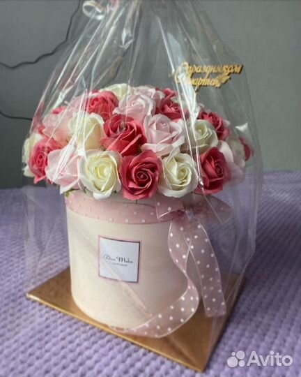 51 роза в шляпной коробке