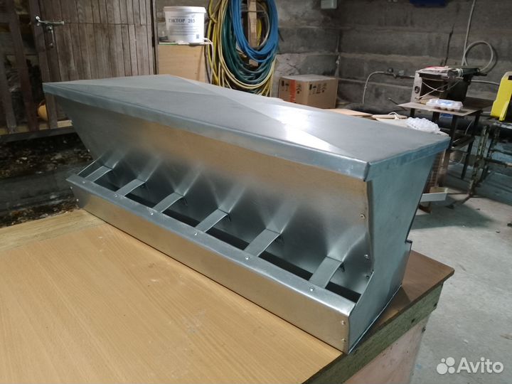 Кормушка бункерная для кур, бройлеров, индюков