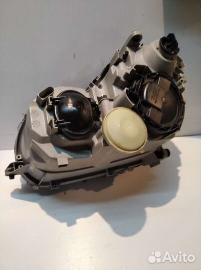 Фара правая Mercedes Benz w203