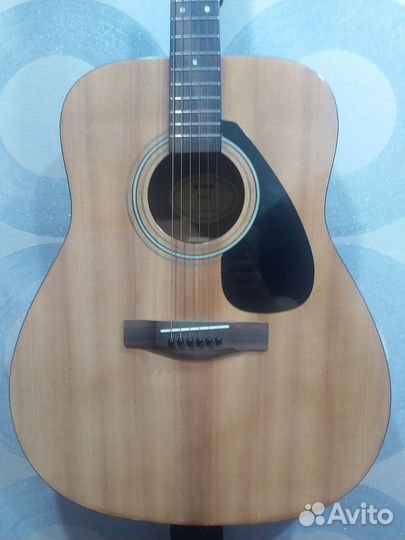 Акустическая гитара yamaha f310 бу