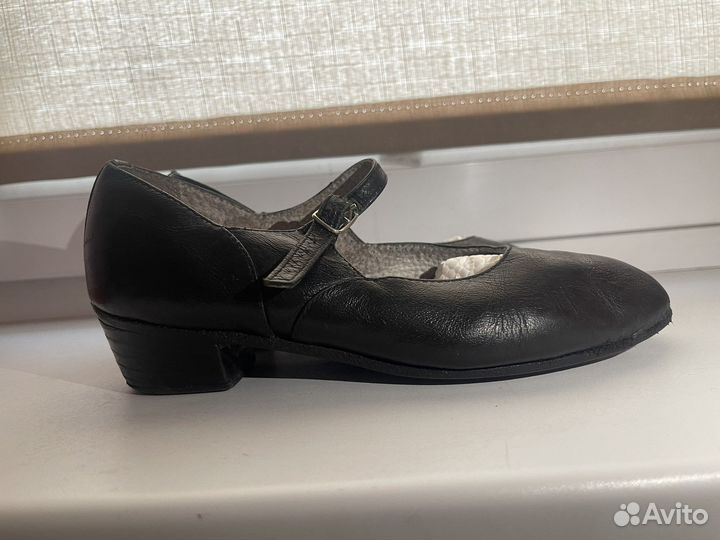 Туфли для народного танца