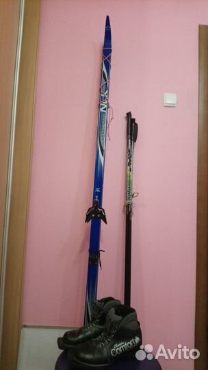 Лыжи, палки, ботинки 24 р