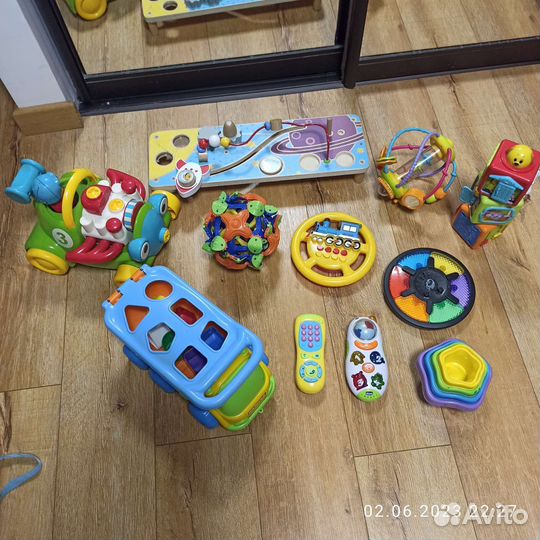 Детские развивающие игрушки