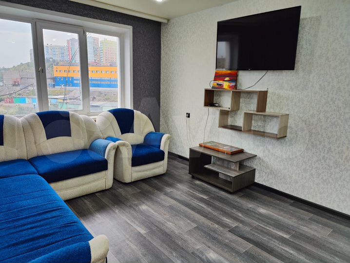 4-к. квартира, 92 м², 8/9 эт.