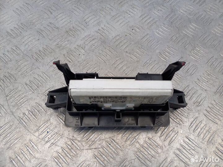 Дисплей информационный Renault Megane 2 1.6