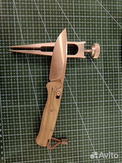 Benchmade Bugout (M398)