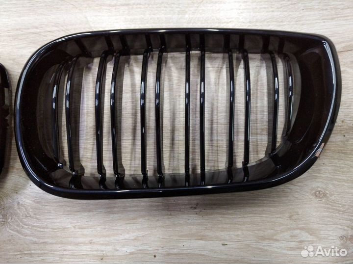 Решетка радиатора ноздри BMW e46 рестайлинг
