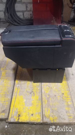 Подлокотник kia rio 3