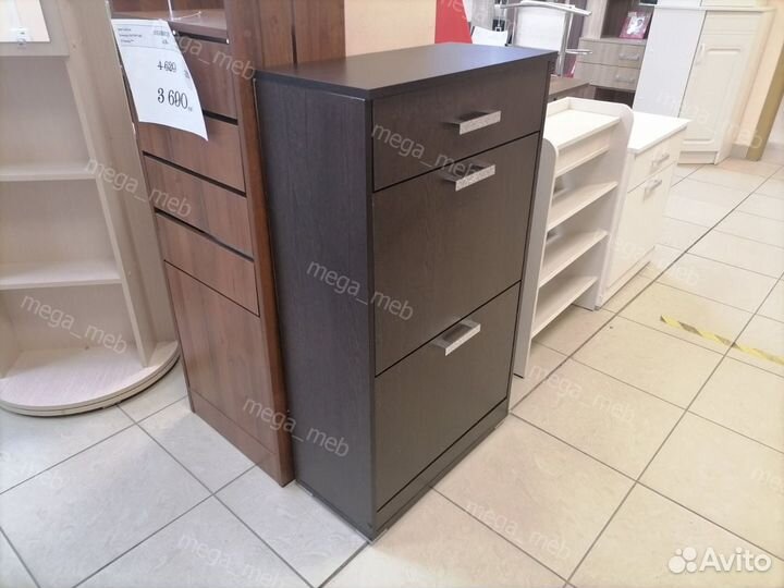 Обувница / закрытая / с ящиками