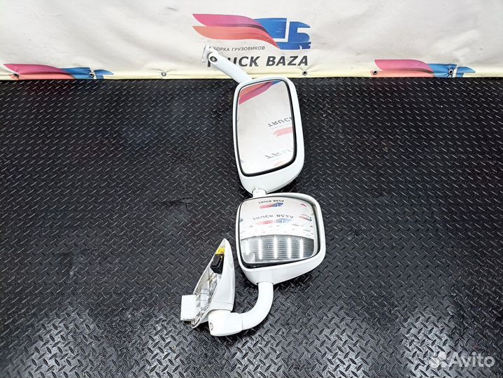 Зеркало заднего вида боковое правое Daf XF106