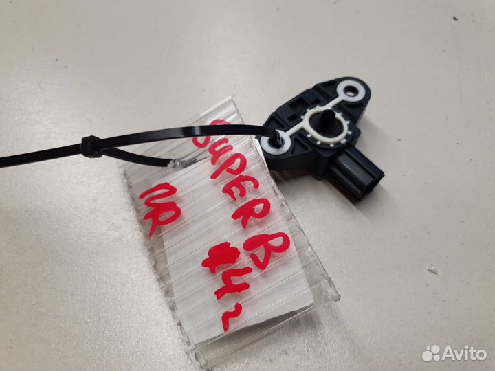 Датчик Airbag Skoda Superb 3T 2008-2015