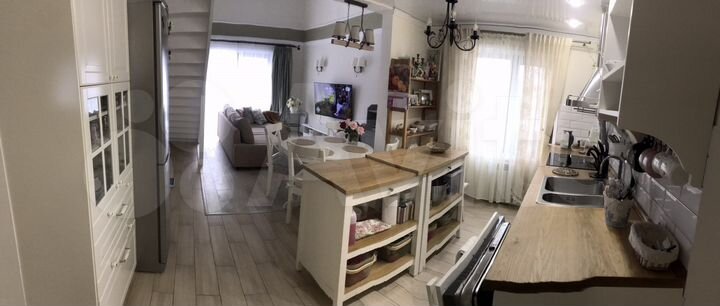 Дом 158 м² на участке 9 сот.