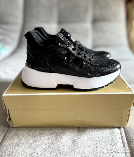 Кроссовки женские michael kors 6M