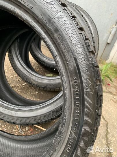 Gislaved NordFrost 100 245/40 R18