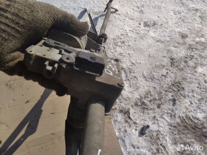 Трапеция дворников с дефектом Пежо 307